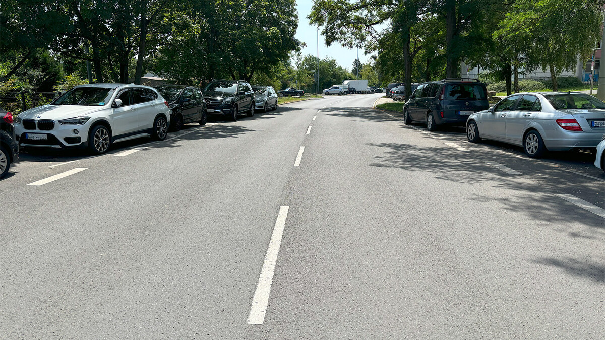 Straße ohne Schäden auf der Oberfläche